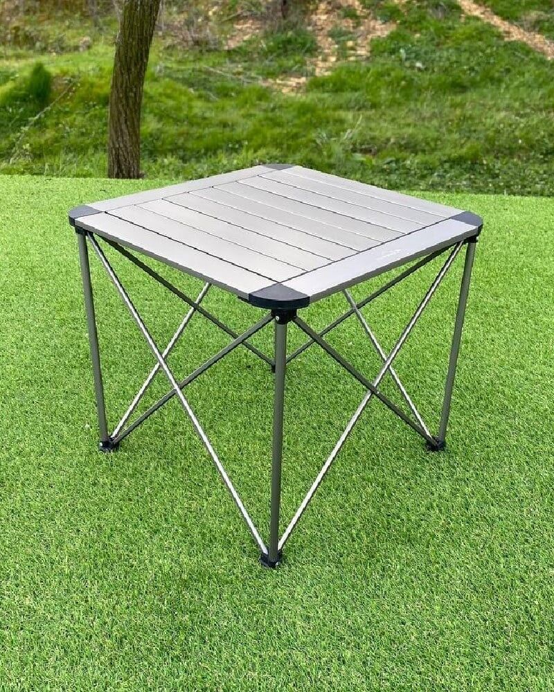 YekOutdoor Katlanabilir Küçük Alüminyum Kamp Masası ve 4 Kişilik Konforlu Kamp Sandalyesi Seti